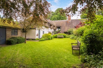 image of Brook Cottage Bassett Road, Letcombe Regis