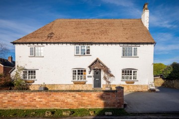 image of Upper Farm House, Aston-On-Carrant